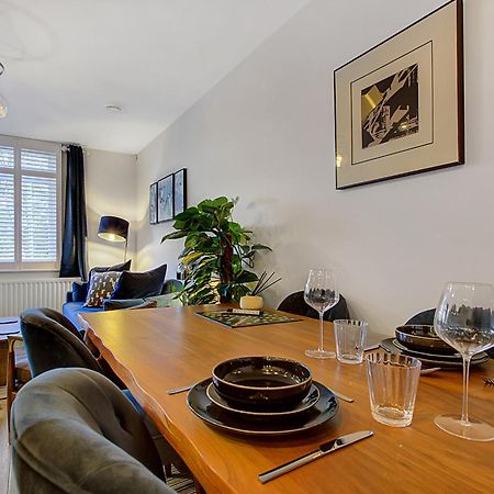 Stylish, Business Traveller Friendly Apartment, With Free Parking And Netflix Farnborough  Exterior photo