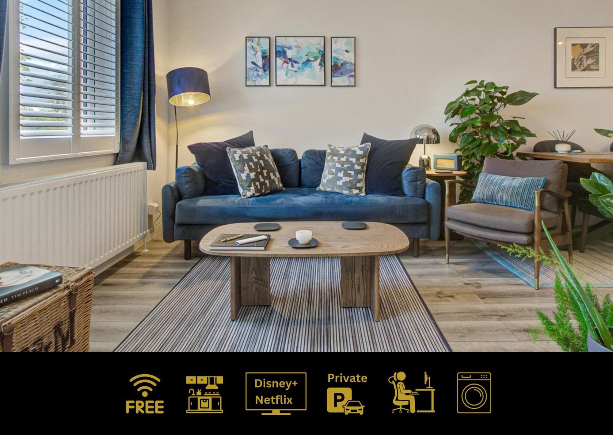 Stylish, Business Traveller Friendly Apartment, With Free Parking And Netflix Farnborough  Exterior photo